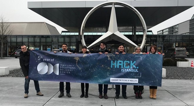 Mercedes-Benz Türk HACK.ISTANBUL kazananları Stuttgart'ı ziyaret etti