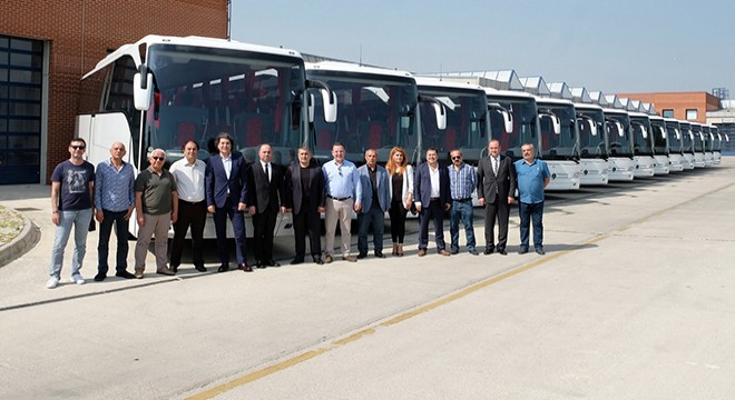 Mercedes-Benz Türk'ten Ünal Şirketler Grubu'na 14 Tourismo 2+1 ve 20 Vito Teslimatı