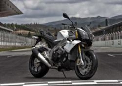 Yeni Aprilla Tuono V4 Abs