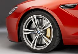 BMW’nin en hızlı serisi M6 yollarda