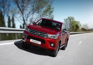 Toyota Hilux Zirveyi Bırakmıyor