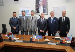 KAPIKULE TIR PARKINA KAVUŞUYOR 
