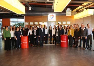 Total'de Gençler Mentorluk Yapıyor