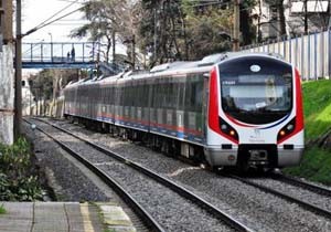 İstanbul'da Banliyö Hatlarının Hizmete Girmesi Yine Ertelendi