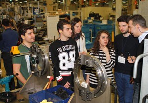 Bosch, Öğrencilere Kapılarını Açtı