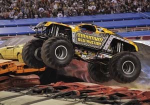 Adrenalin dolu monster yarışmaları.