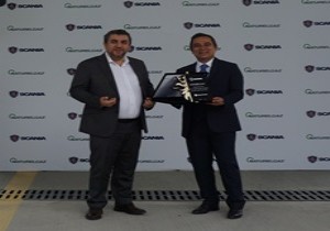 Naturelgaz, Scania’dan Türkiye’nin İlk CNG’li Çekicisini Aldı