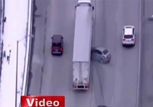 Polisten Kaçarken TIR'a Çarptı