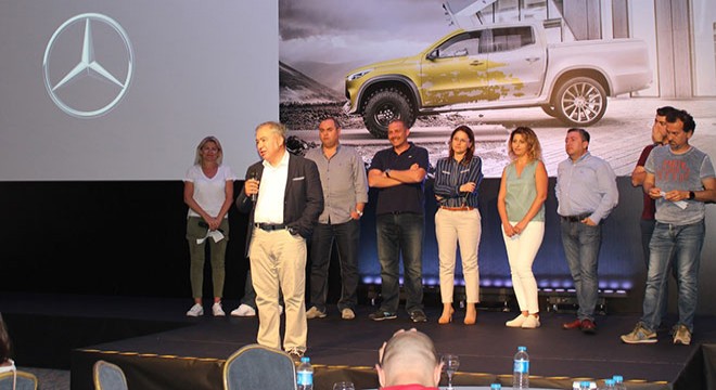 50. Yılını Kutlayan Mercedes-Benz Türk,Yetkili Bayileri İle Bir Araya Geldi