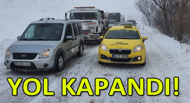 Ağrı-Van Karayolu Düşen Çığ Nedeniyle Ulaşıma Kapandı!