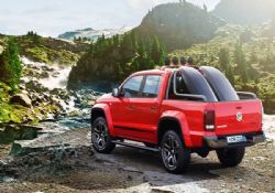 AMAROK CANYON CENEVRE'DE TANITILIYOR!