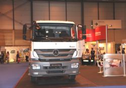 Mercedes-Benz Axor 2533L, Allison tam otomatik şanzıman ile donatıldı