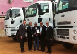 İzmir'de yeni kurulan Çimen Beton, araç parkını Ford Cargo ile oluşturuyor