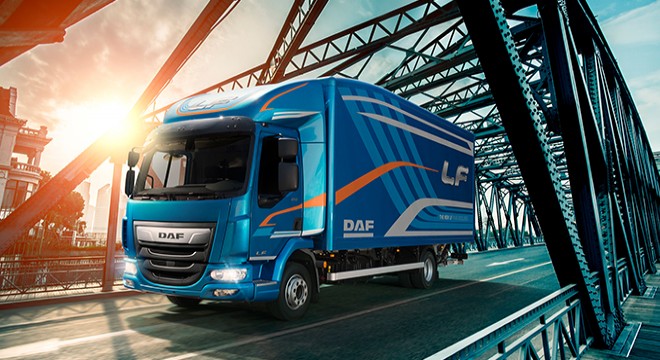 DAF LF ONCE AGAIN 'FLEET TRUCK OF THE YEAR'