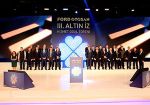 Ford Otosan çalışanlarına  Altın İz Hizmet Ödülleri takdim edildi