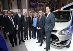 Gölcük'te üretilecek Ford'un yeni konsept aracı Tourneo Custom, Ford Otosan ve Türkiye'yi gururlandırdı