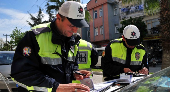 Günde 4 Bin Trafik Cezası Kesildi