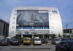 OTOMOTİV SATICILARI HEDEF KÜÇÜLTTÜ