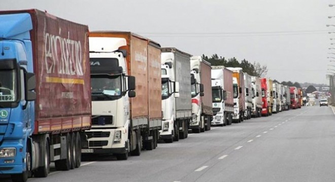 Kapıkule'de 11 Kilometrelik Tır Kuyruğu