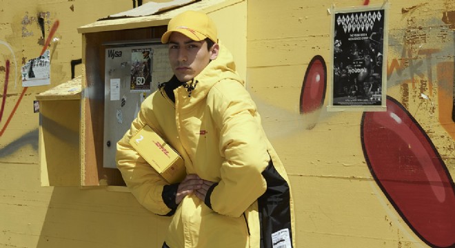 Moda Markası Vetements’in Yeni DHL Kapsül Koleksiyonu