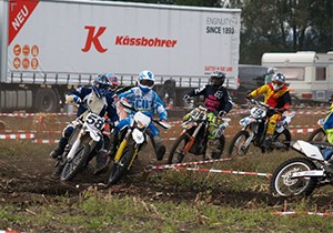 Türkiye’nin lider treyler üreticisi Tırsan, yeni tesisi yakınlarında düzenlenen “Stoppellackercross 2016” motokros yarışına sponsor oldu.