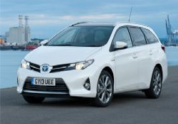 Toyota Auris Touring Sports'u tanıttı!