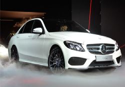Mercedes'in yeni C serisinin Türkiye fiyatı!