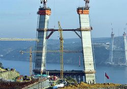 3. köprünün yarısı tamamlandı