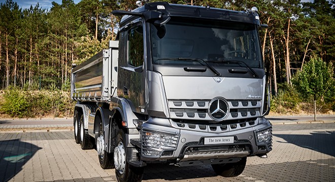 Yeni Mercedes-Benz Actros Geleceğe Işık Tutuyor