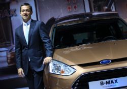 Ford'dan Paris'te 6 Yeni Model Atağı