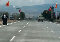 Beton yollar asfalt yollardan daha avantajlı