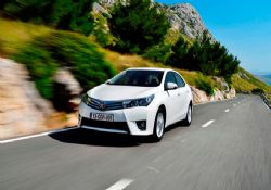 Toyota test sürüşlerine 3 bin aile katıldı
