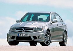 Mercedes'in C serisi yenilendi