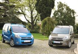 YENİLENEN CITROËN BERLİNGO 