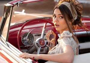 Direksiyonda Kadın Eli