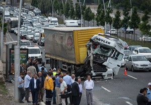 Ankara'da TIR Kazası: 12 Yaralı!