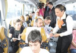 Otobüslerde kekin yanında kitap da ikram edilecek 