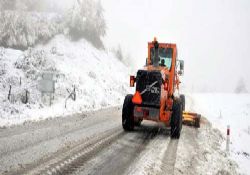 80 tır'la iki yolcu minibüsü kurtarıldı