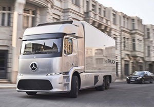 Mercedes-Benz Urban eTruck'ı tanıttı