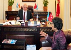 ALİAĞA, ÜNİVERSİTE İÇİN TEK YÜREK!