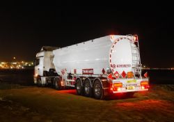 OKT TRAILER PETROLEUM FUARINDA 