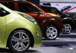 Dünya otomotiv sektörü krize direniyor