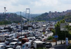 3 Şerit Kapanınca Trafik Felç Oldu