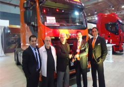 Iveco'dan Böcek Nakliyat'a 8 adet Stralis