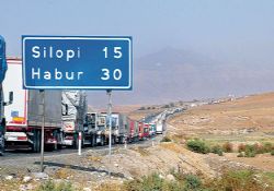 Habur Sınır Kapısı’na çözüm şart oldu