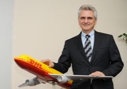 DHL'de Bayrak Değişimi