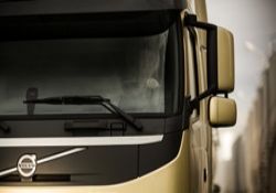 Yeni Volvo FM İçin Yollarda ‘Paparazzi’ Rekabeti
