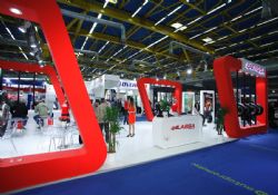 Lassa İtalya Autopromotec 2013 Fuarında
